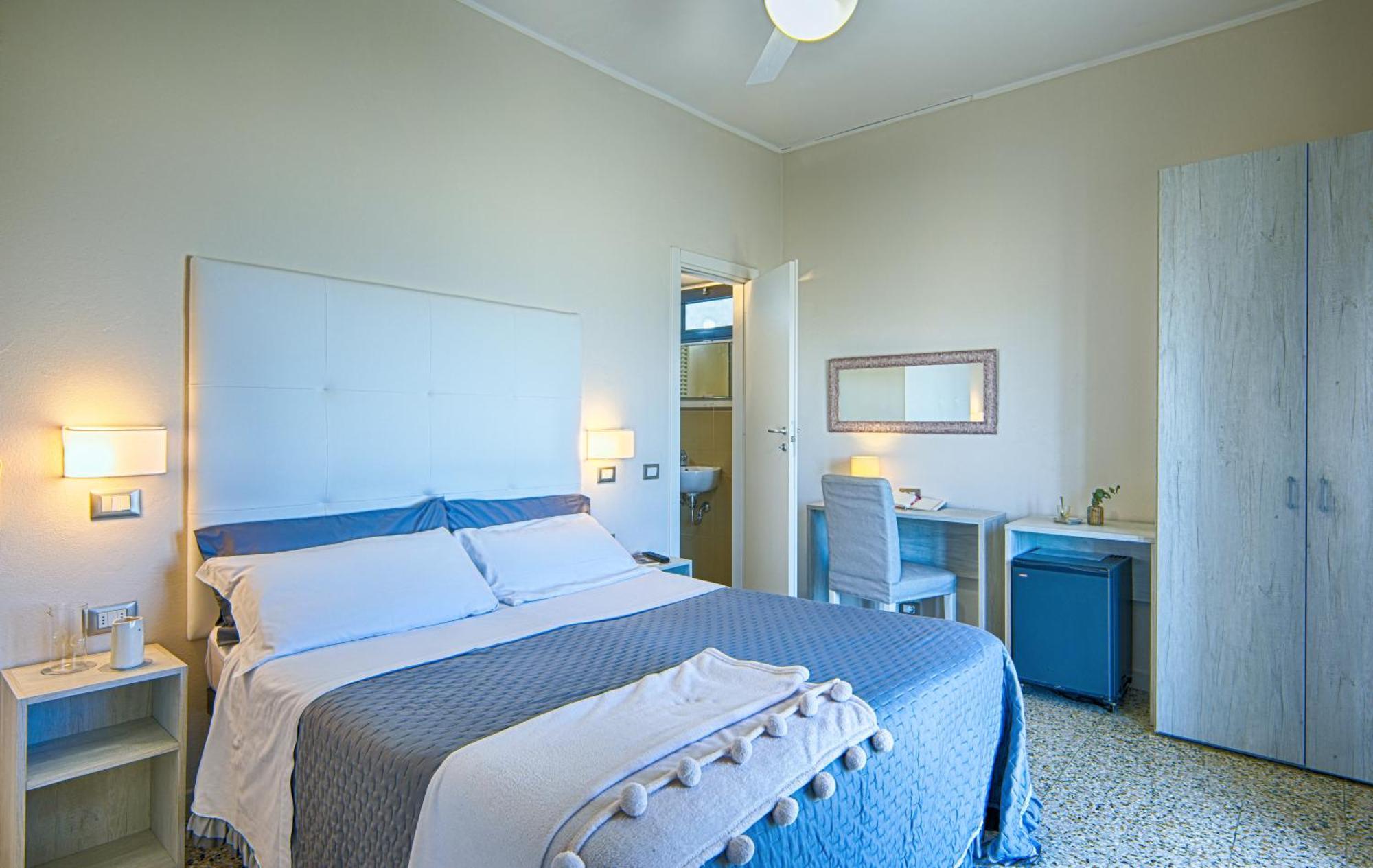 Hotel Deanna Беллария-Иджеа-Марина Экстерьер фото